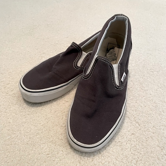 Vans Men's 7 Women's 8.5 Slip On Sneakers Deck Skate Shoes Dark Gray - Picture 1 of 5